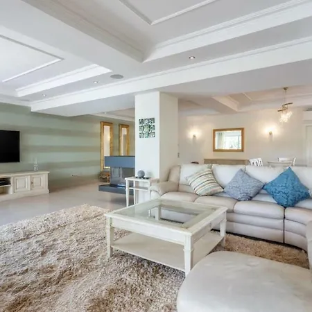 Villa Romano - Luxury